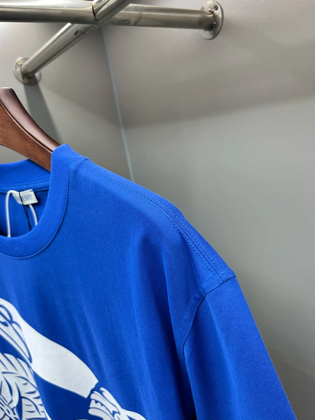🅱️ 【BUR ， 】【In Stock 】 2025 Series， Burberry ， Same Style 。 BUR ， （EKD）， Blue ， ， ， ， ， ， ， ， ！！ ， 。 OV ， 。 ， ， ！！ bbr ， ，In Stock ， ！！ Sizes S、M、L、XL、XXL Size Size
